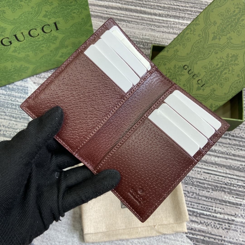 G*u*i wallets & purse